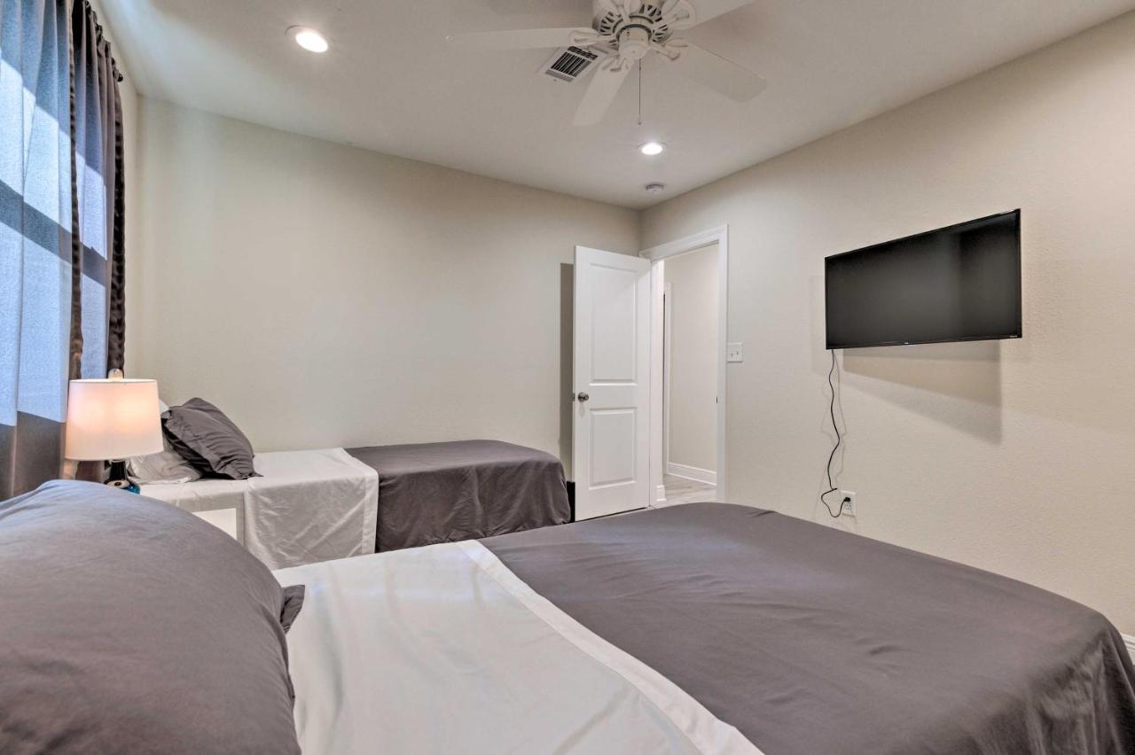 Spacious Gulfport Home With Yard 1 Mi To Beach מראה חיצוני תמונה