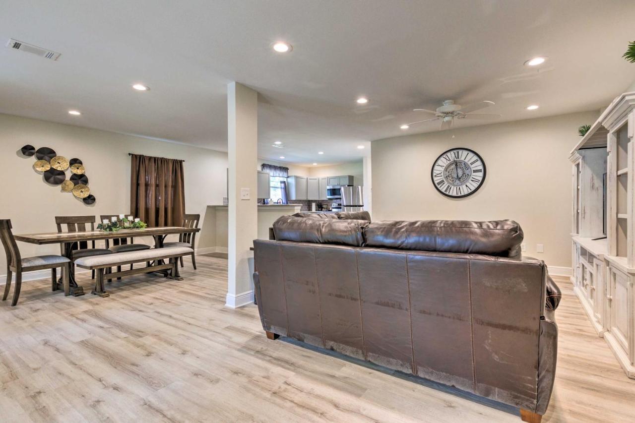 Spacious Gulfport Home With Yard 1 Mi To Beach מראה חיצוני תמונה